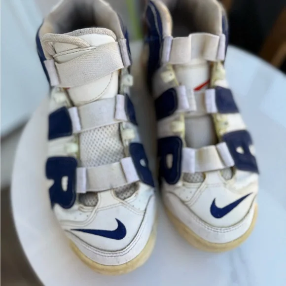 Nike White and Blue - Picture 2 of 11